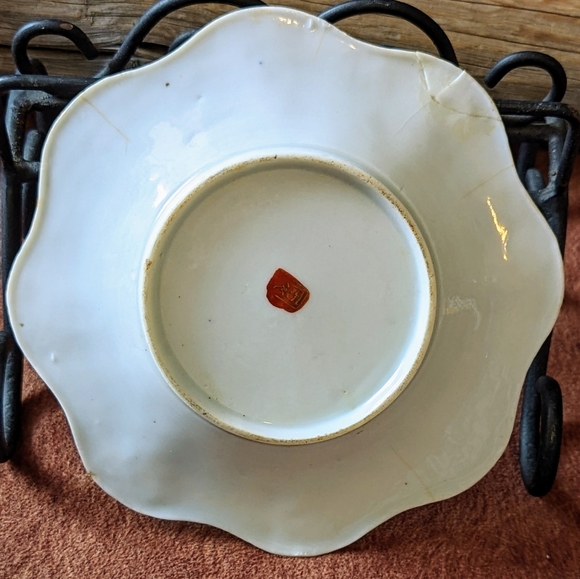 Vintage Collectible Bundle of White/Blue Dishes - Picture 10 of 16